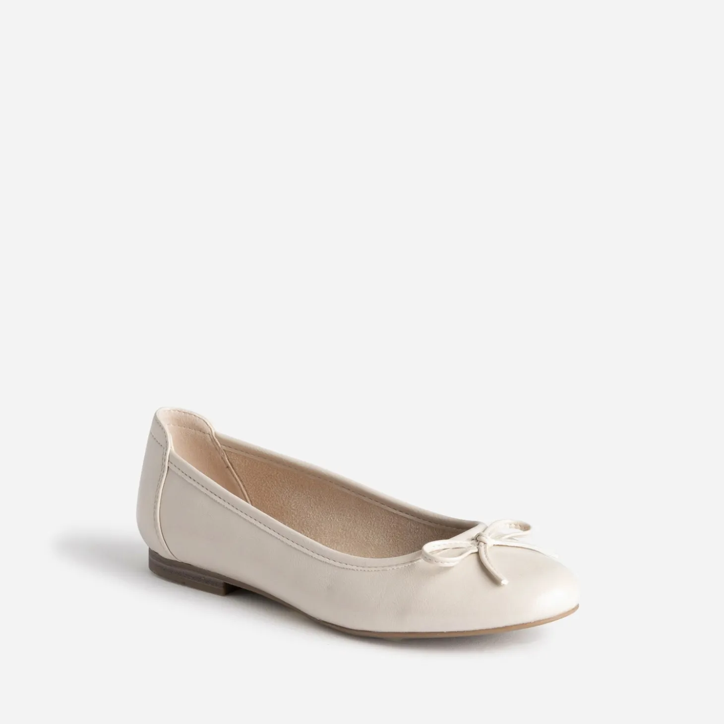 Ballerine écrue avec nœud