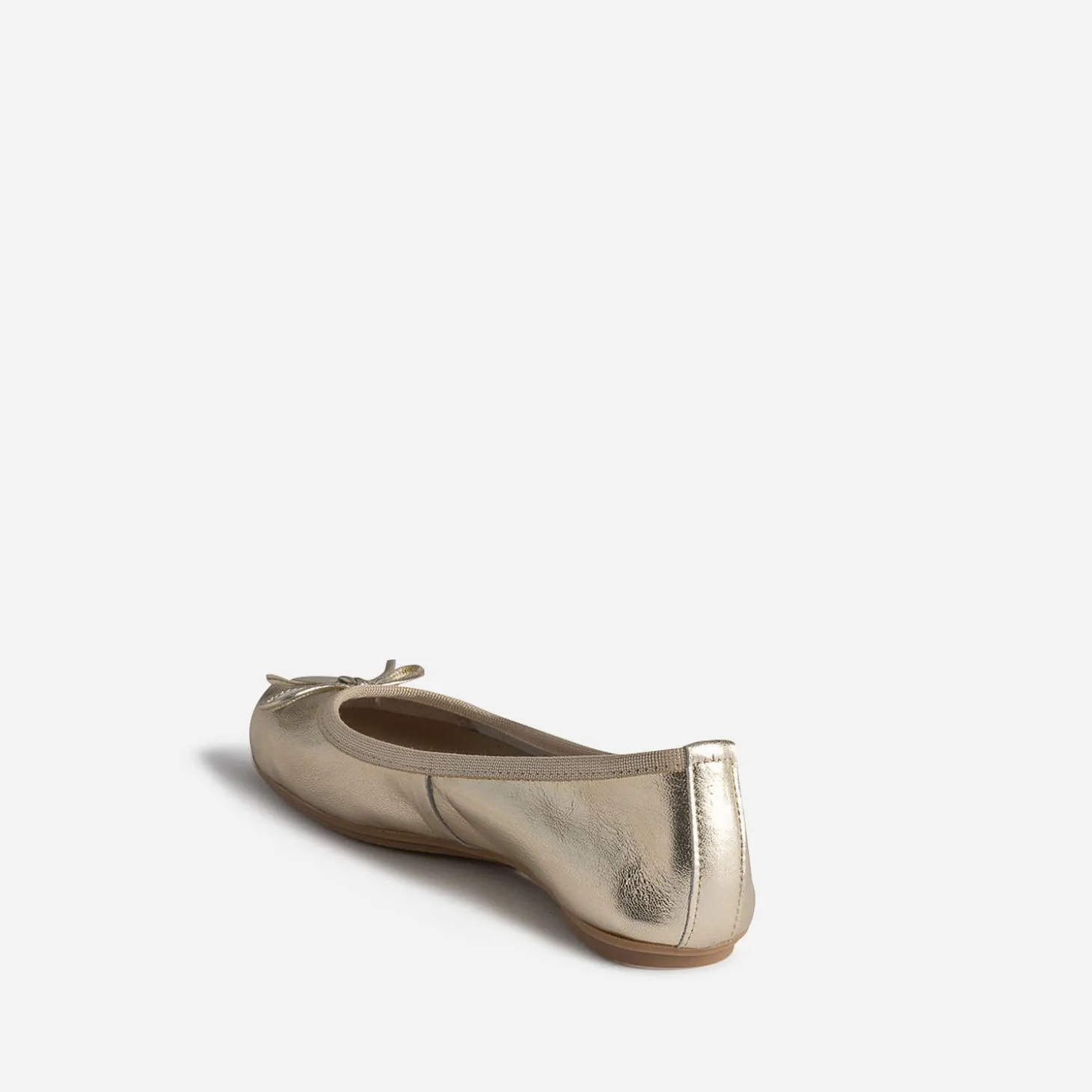 Ballerine dorée en cuir avec nœud
