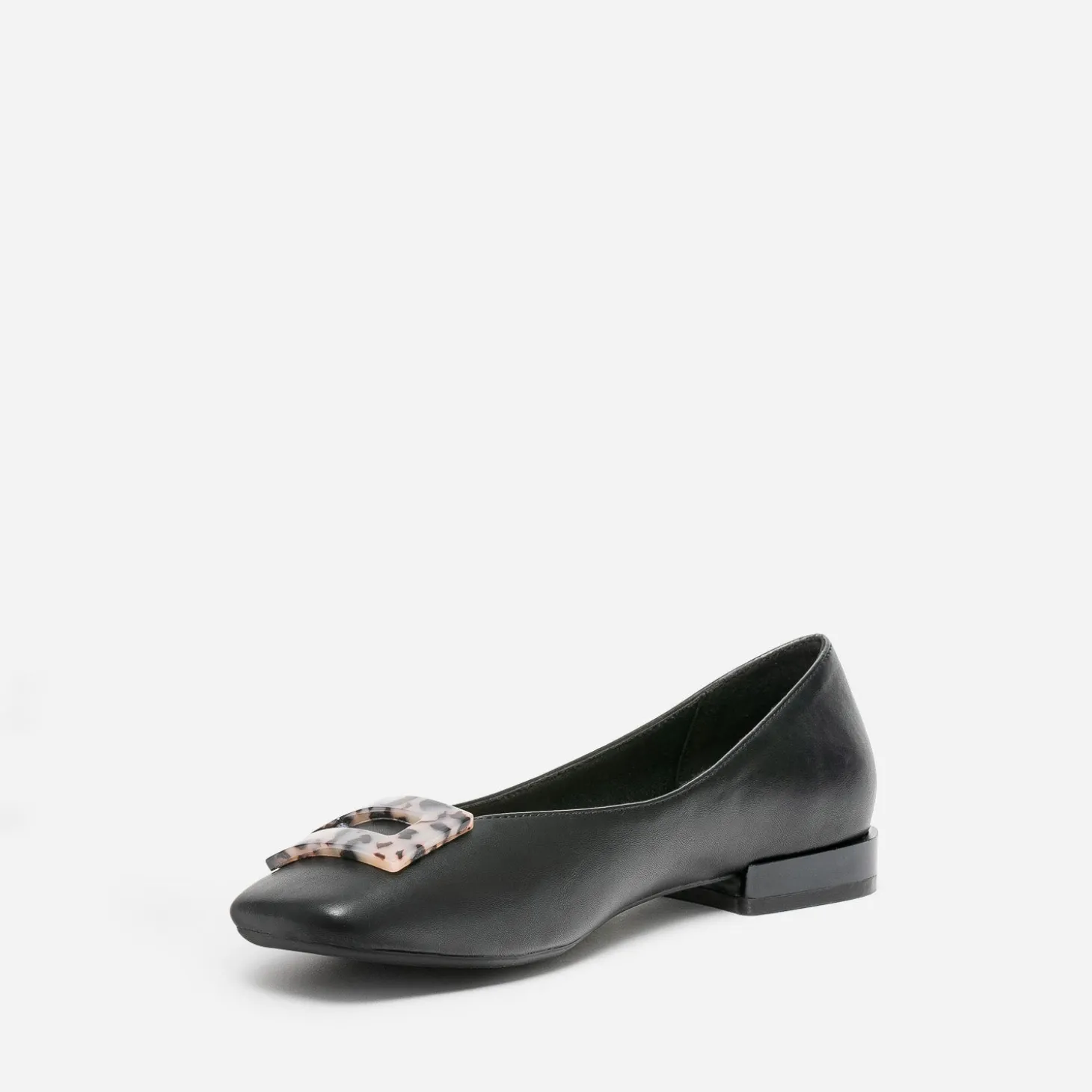 Ballerine noire avec décor écailles
