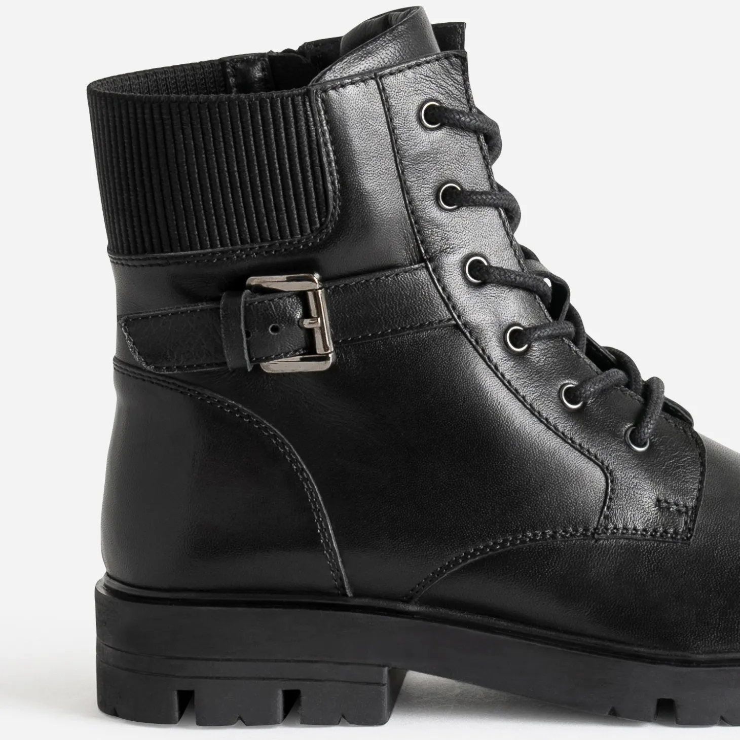 Boots à lacet BUGGY noir en cuir