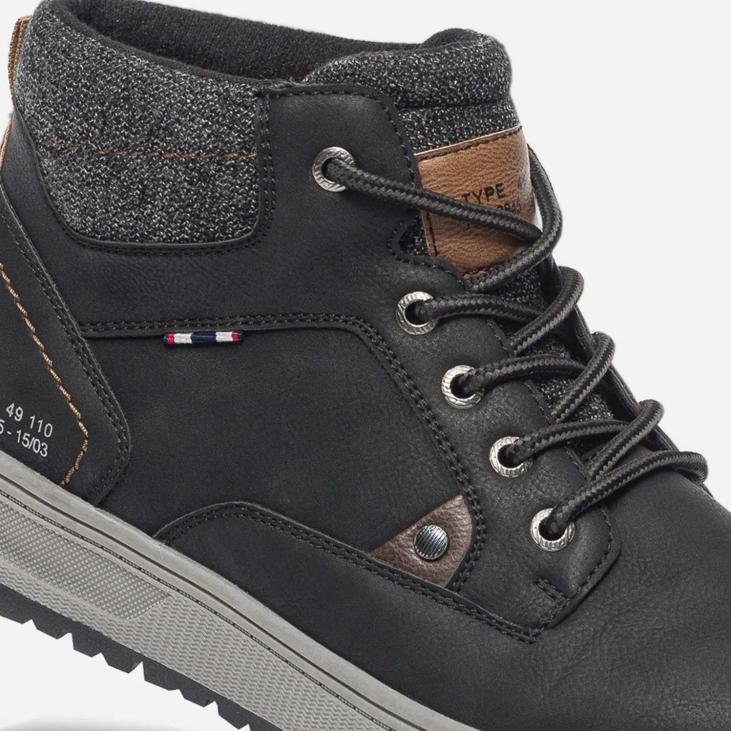 Boots à lacet noir avec col textile