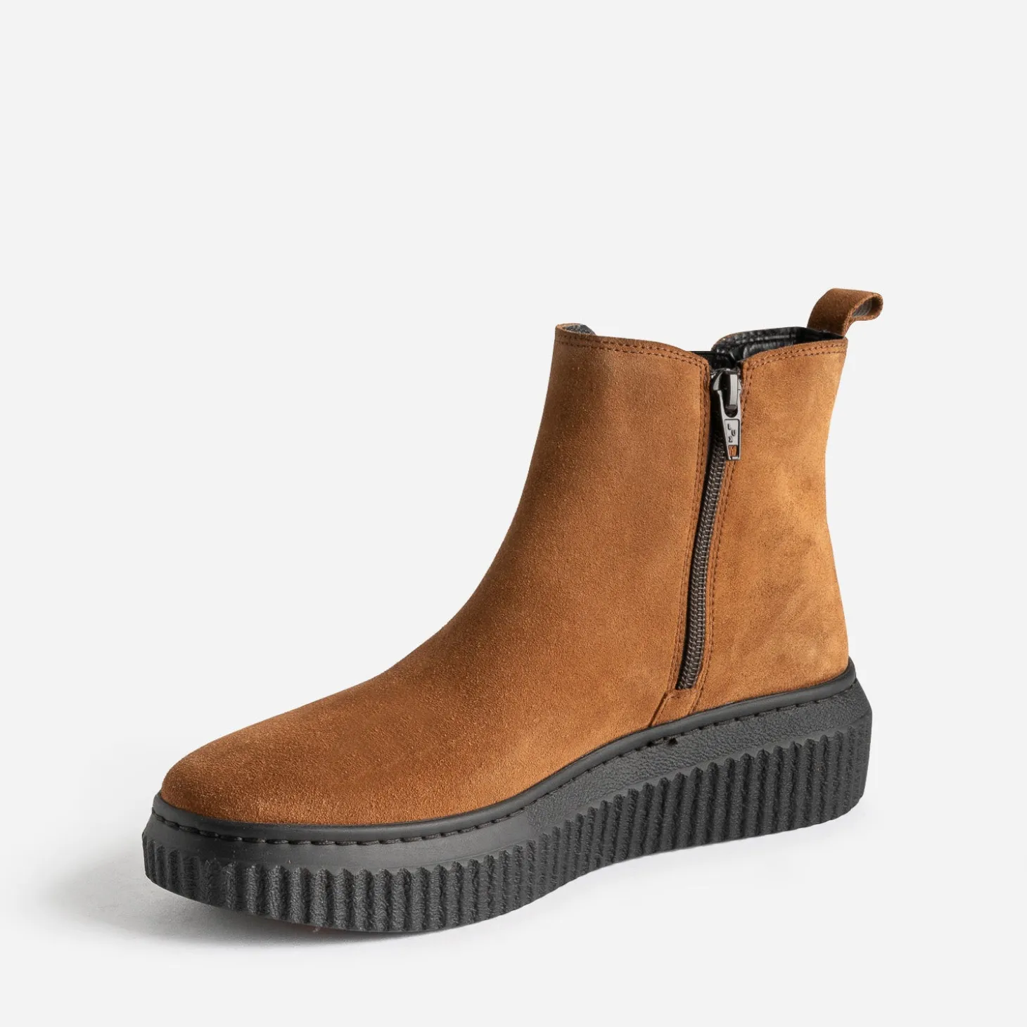Boots camel en cuir velours à plateforme