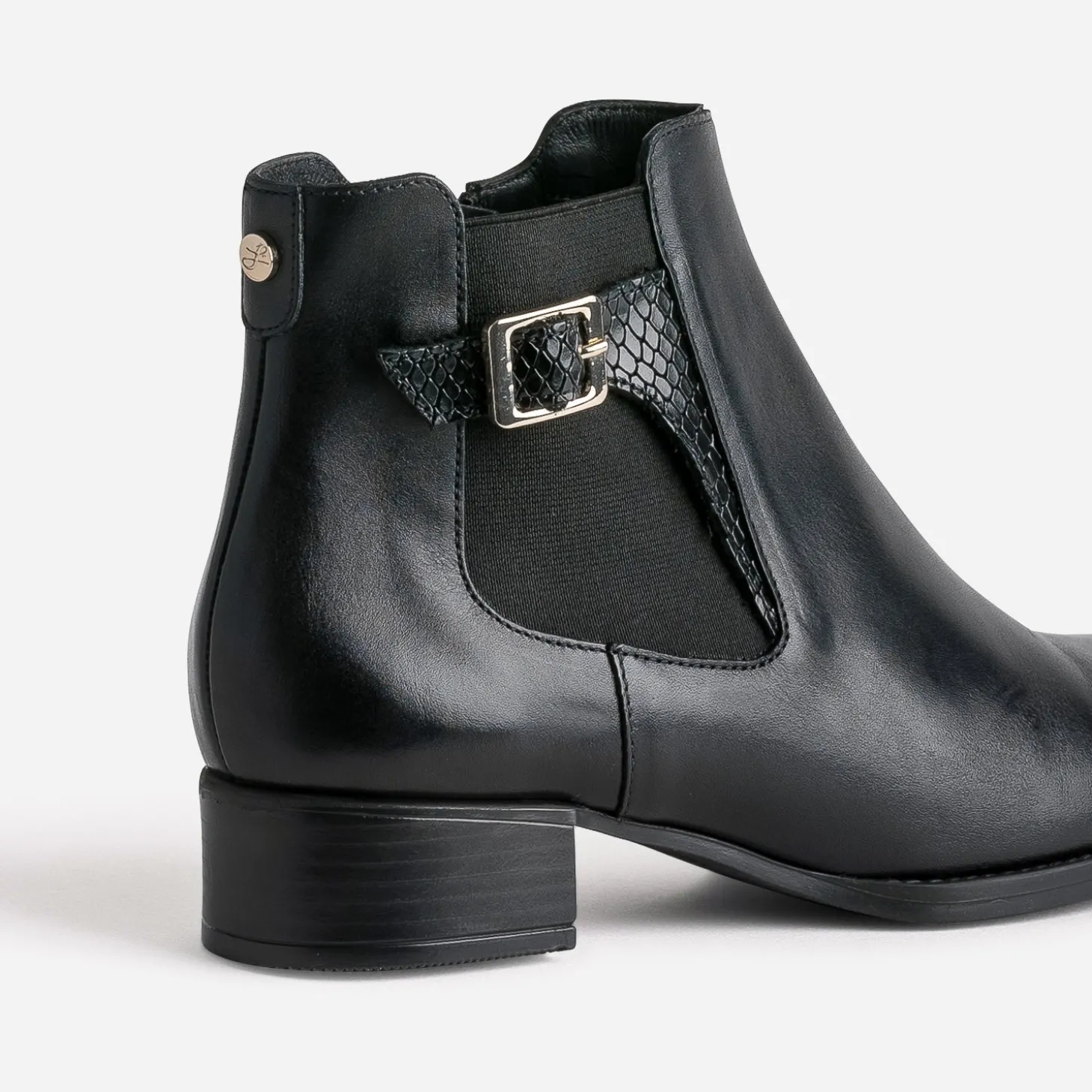 Boots ERAM FLEX noir en cuir détail embossé