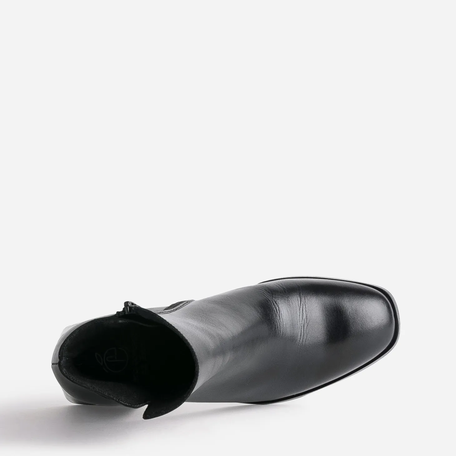 Boots noir en cuir éco-conçu avec anneau en D