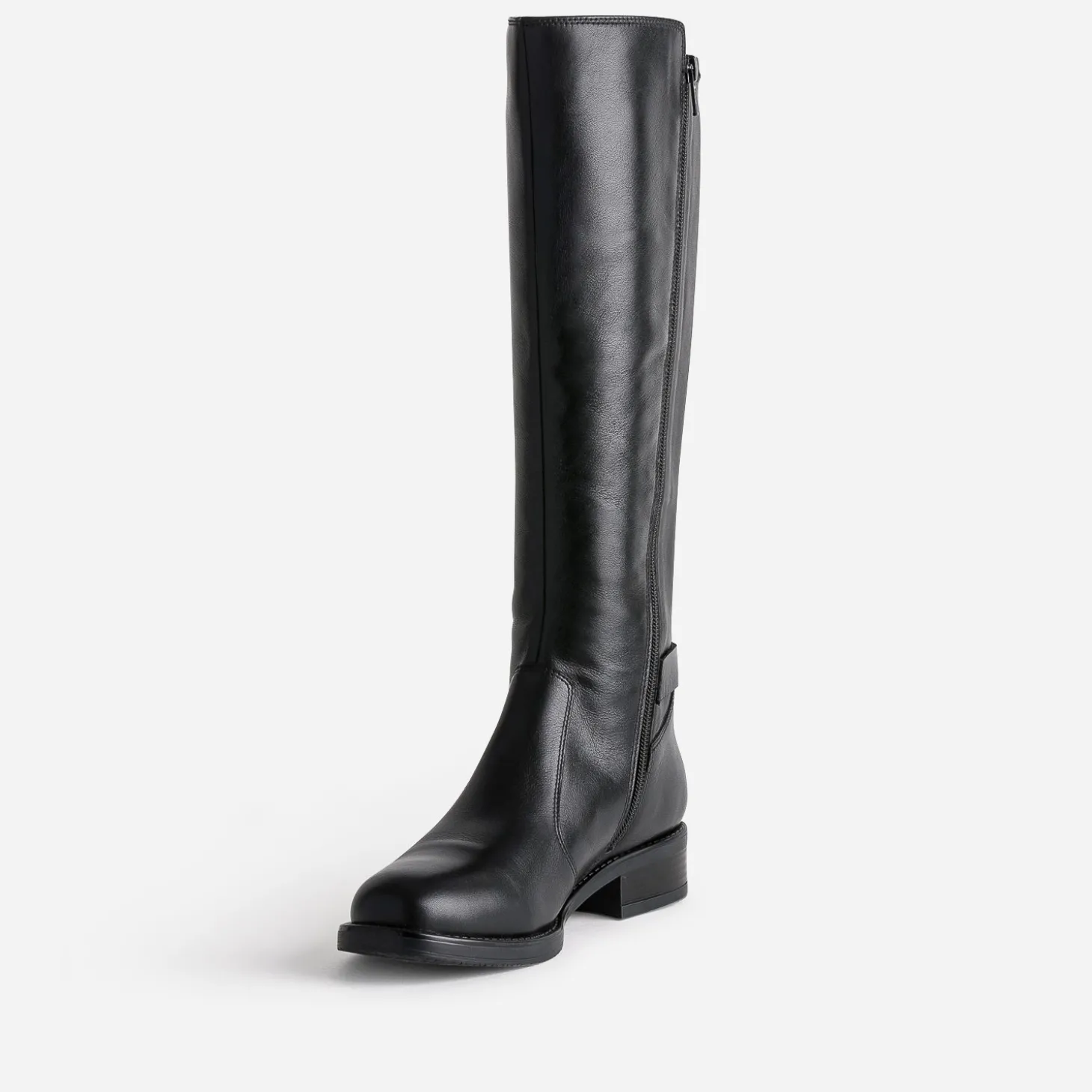 Botte noire avec boucle