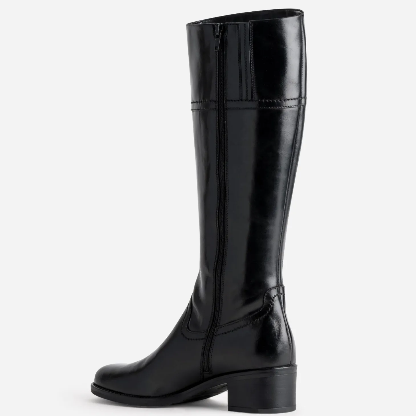 Botte noire en cuir forme cavalière