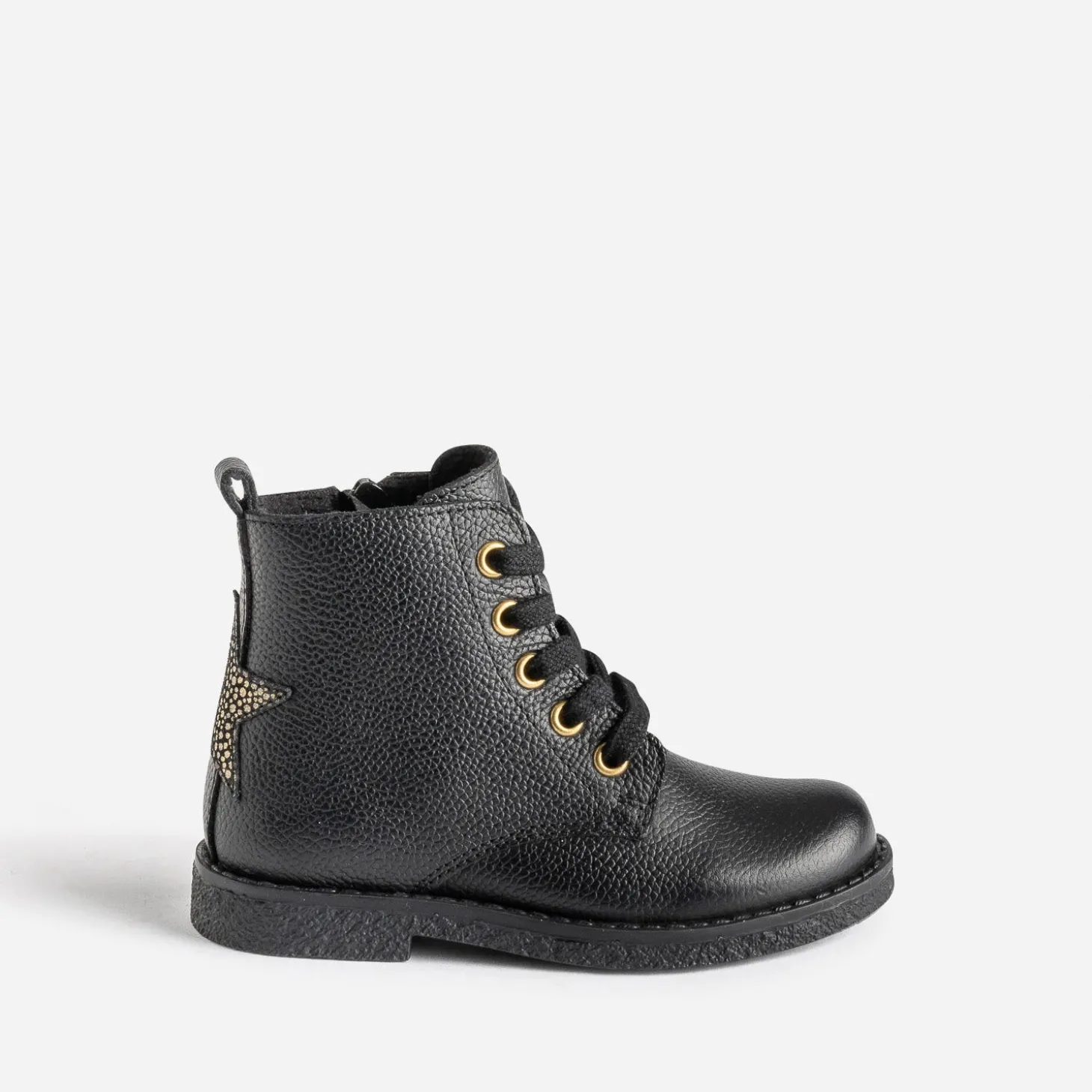 Bottine éco-conçue BUGGY noire en cuir décor étoile