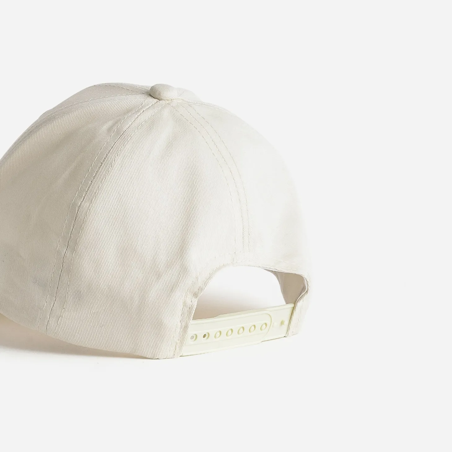 Casquette beige broderie cœur tricolore