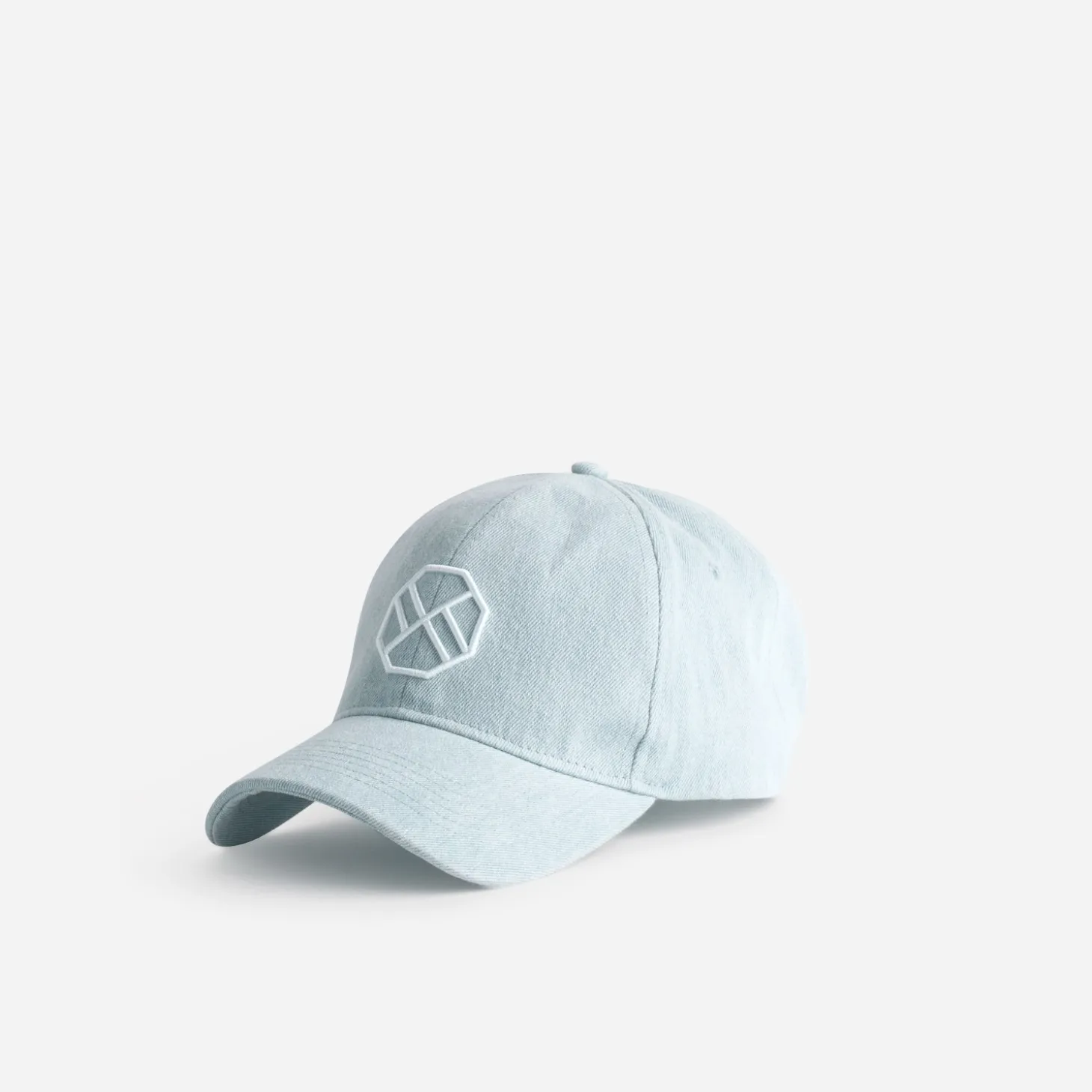 Casquette TEXTO baby blue en toile brodée