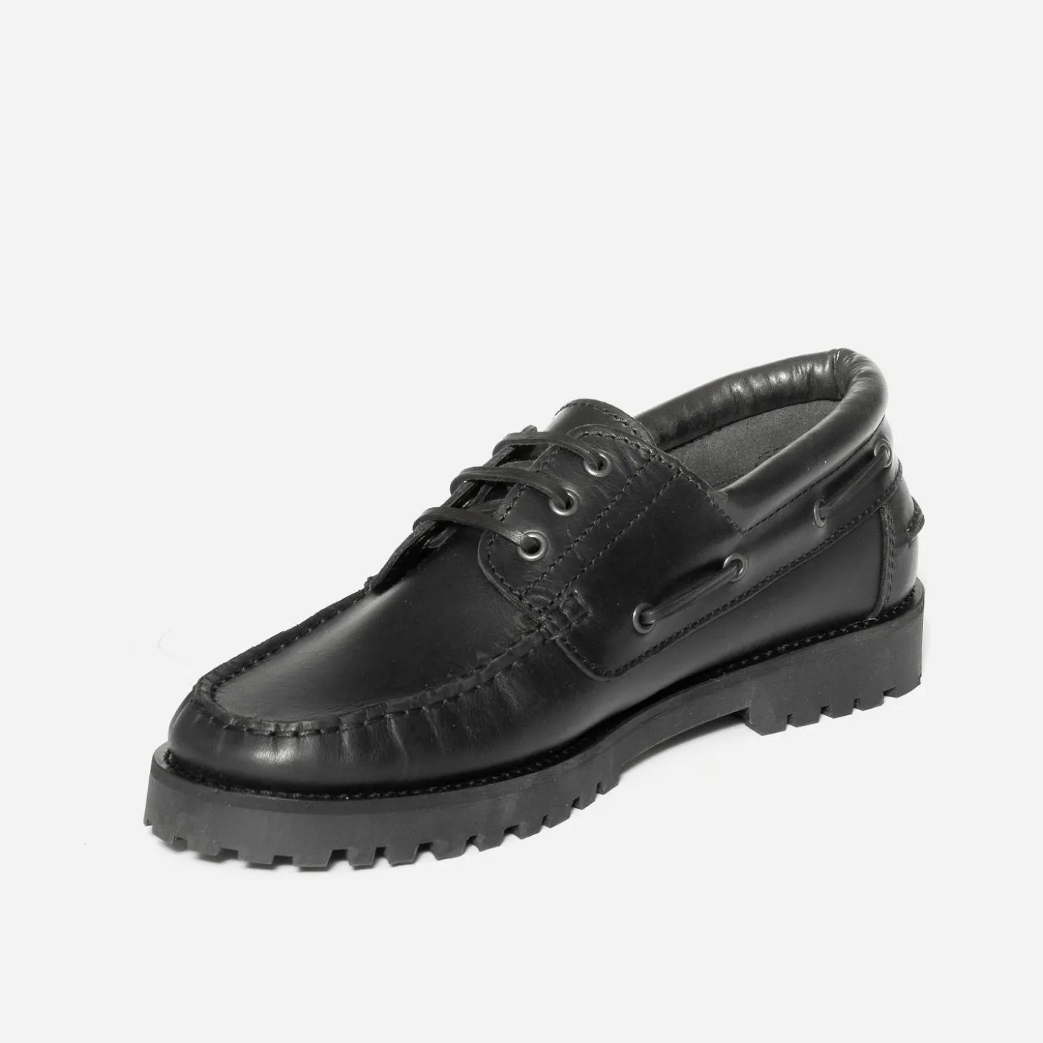 Chaussure bateau noir en cuir