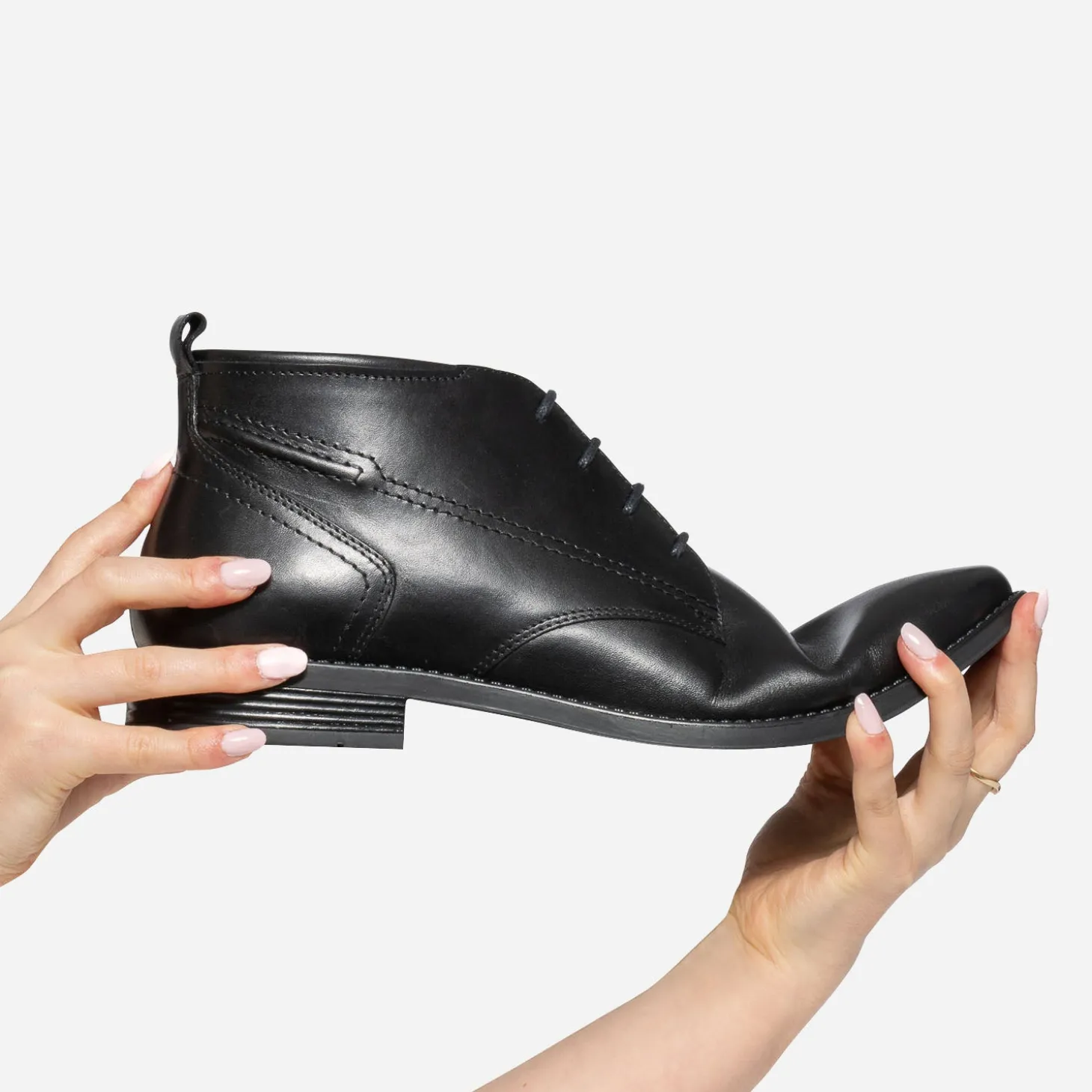 Chukka boots noir en cuir