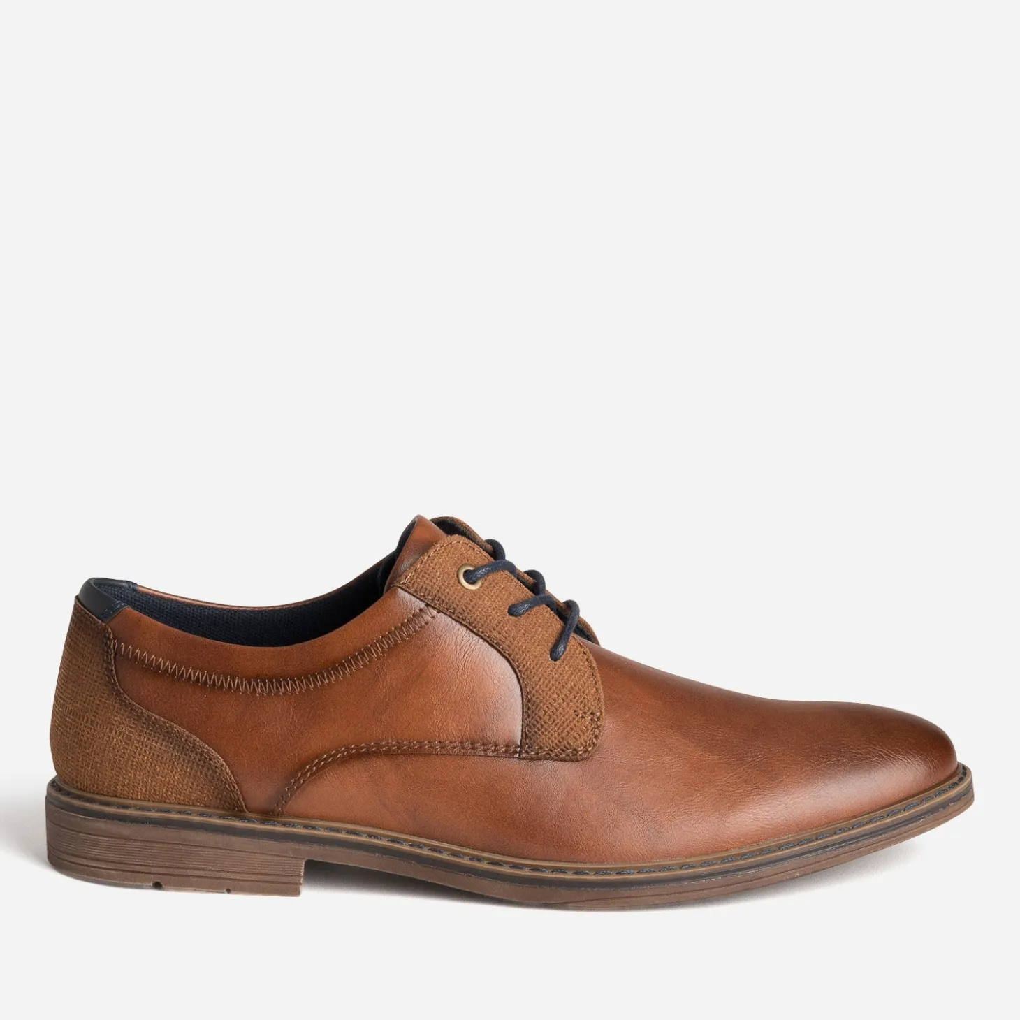 Derby cognac avec détails embossés