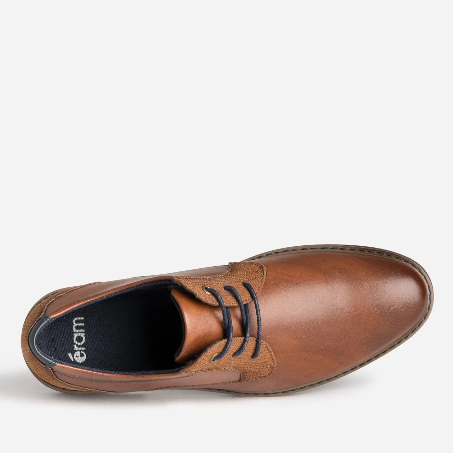 Derby cognac avec détails embossés