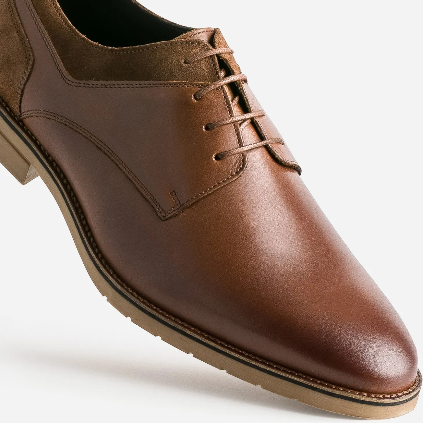 Derby cognac cuir détails cuir velours