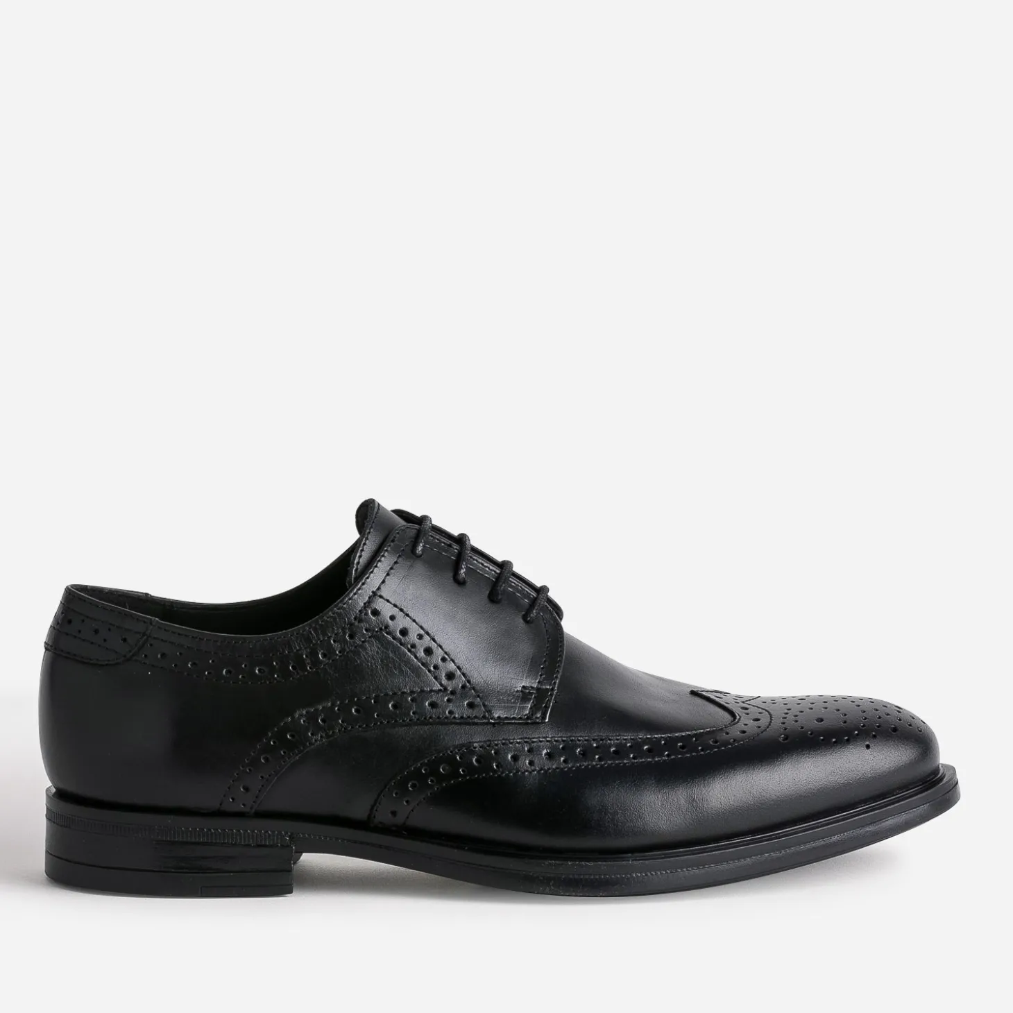 Derby noir en cuir à bout fleuri