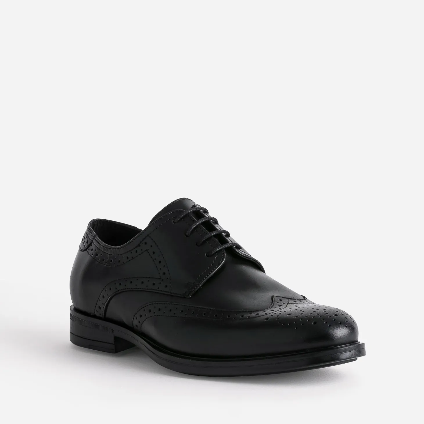 Derby noir en cuir à bout fleuri