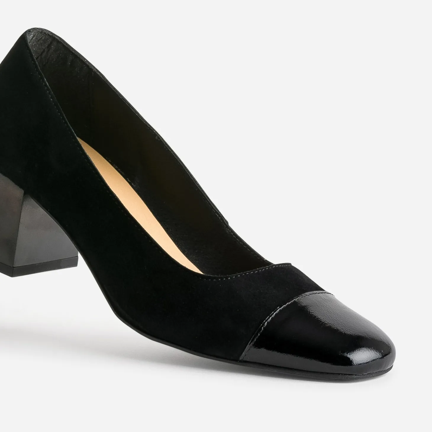 Escarpin noir cuir velours bout verni