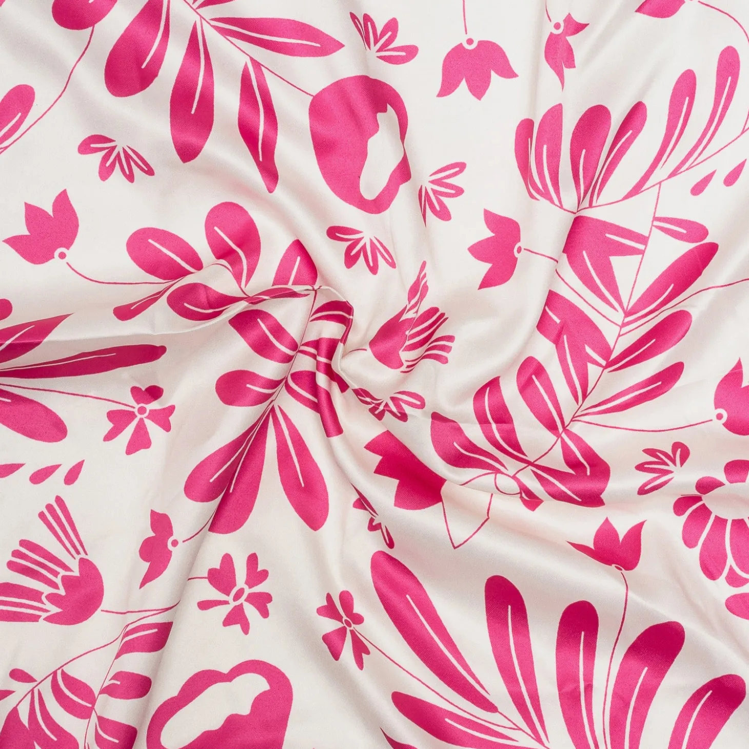 Foulard rose et blanc motif floral - Sélection Octobre Rose