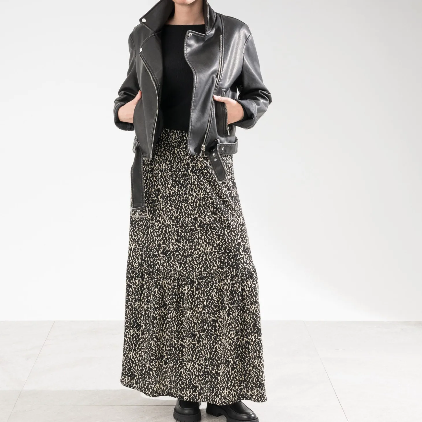 Jupe longue TEXTO noire motif animalier