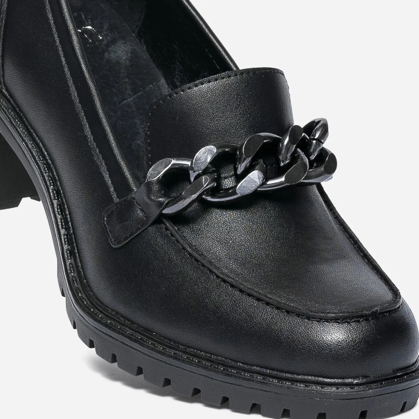 Mocassin à talon noir