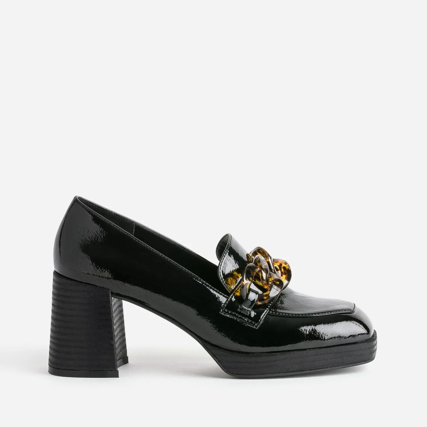 Mocassin à talon noir verni avec maxi chaîne