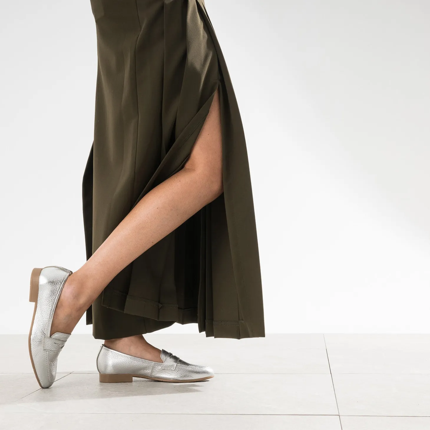 Mocassin argent métallisé cuir