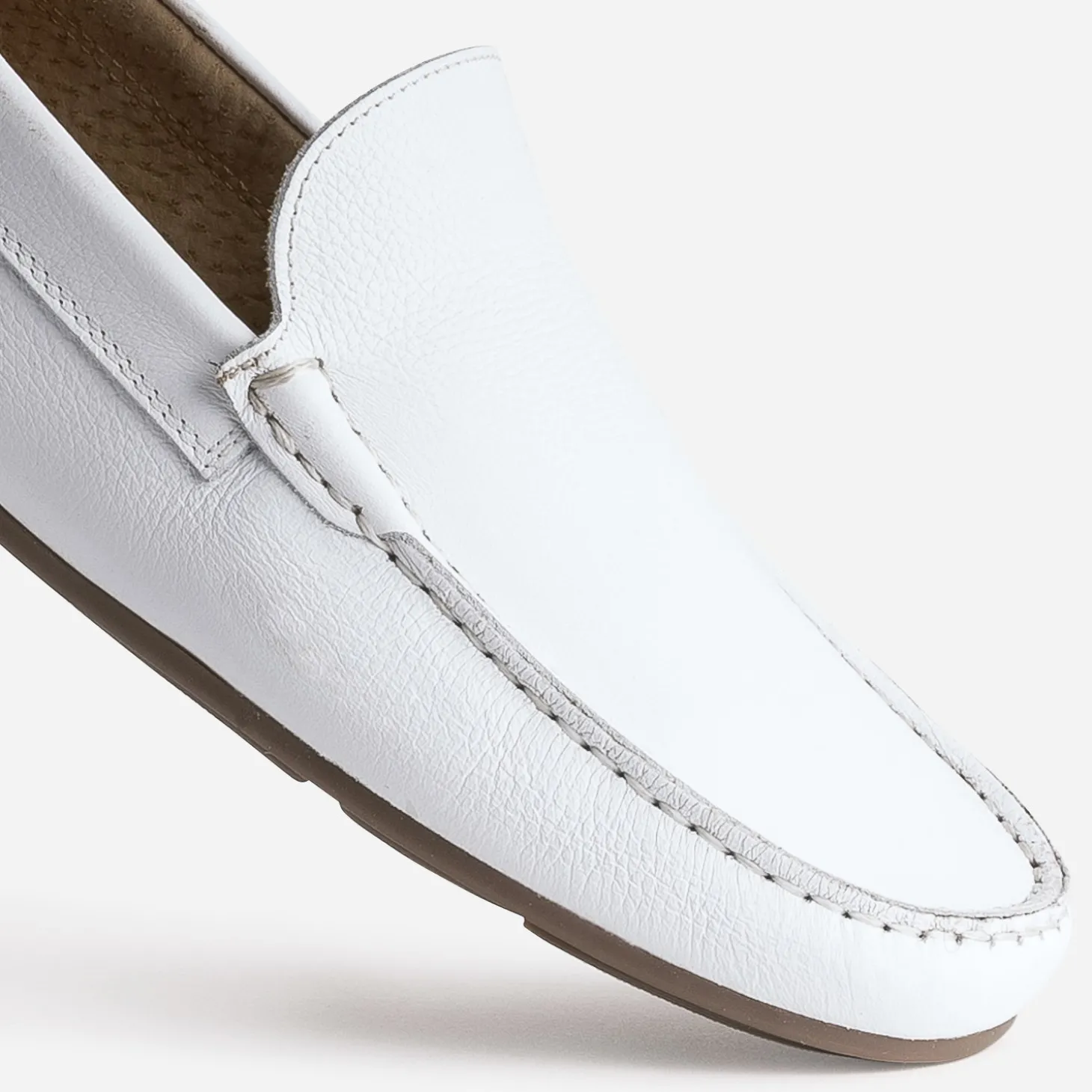 Mocassin blanc en cuir