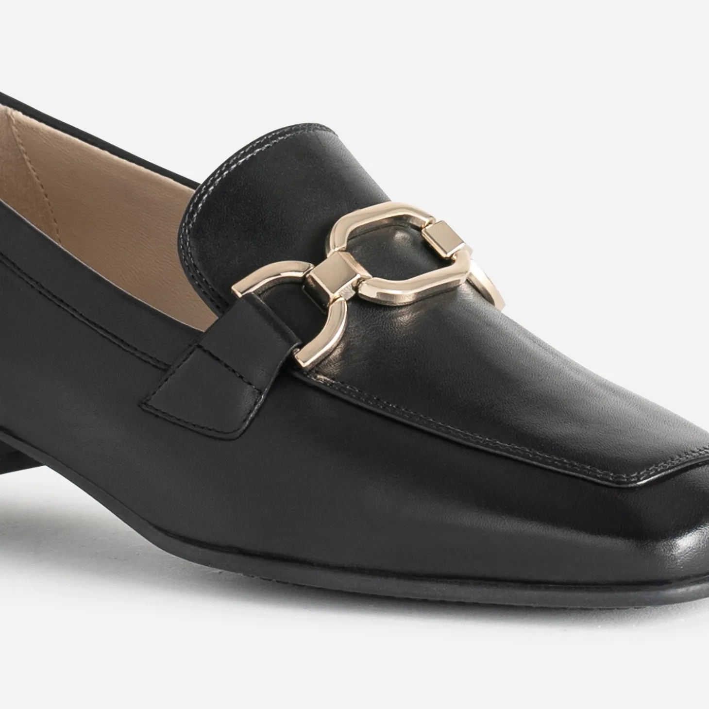 Mocassin CAPRICE noir en cuir