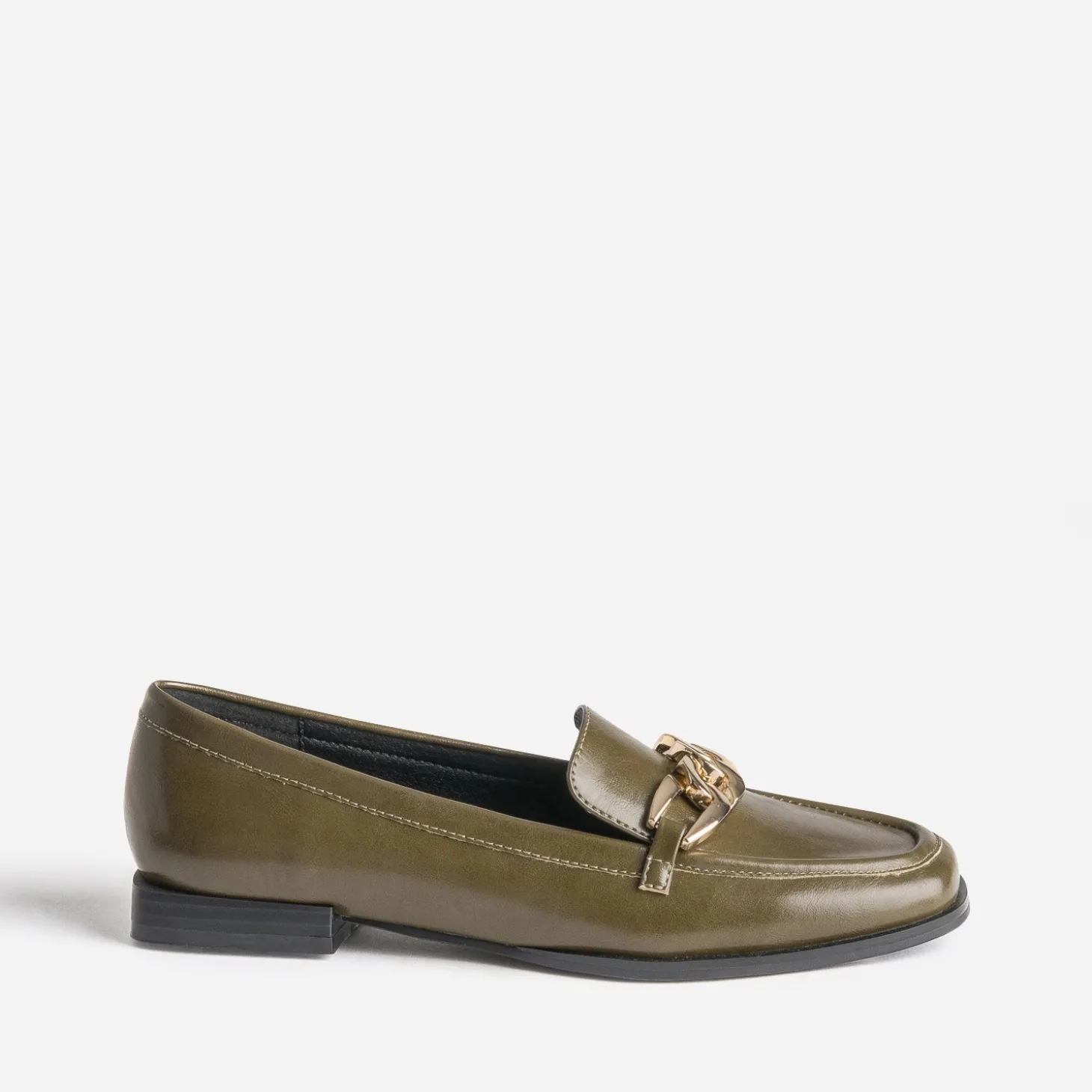 Mocassin kaki avec chaîne dorée