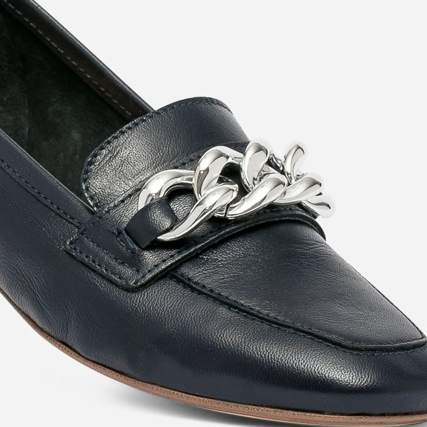 Mocassin marine cuir maxi chaîne argentée