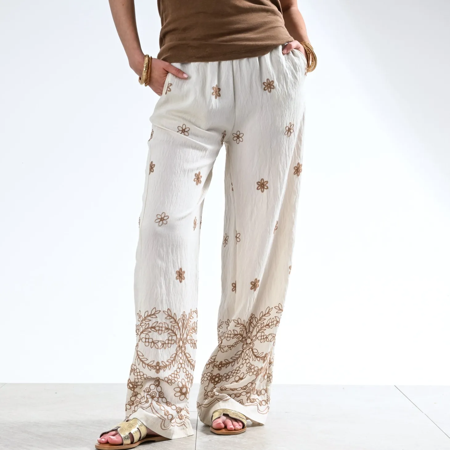 Pantalon beige TEXTO