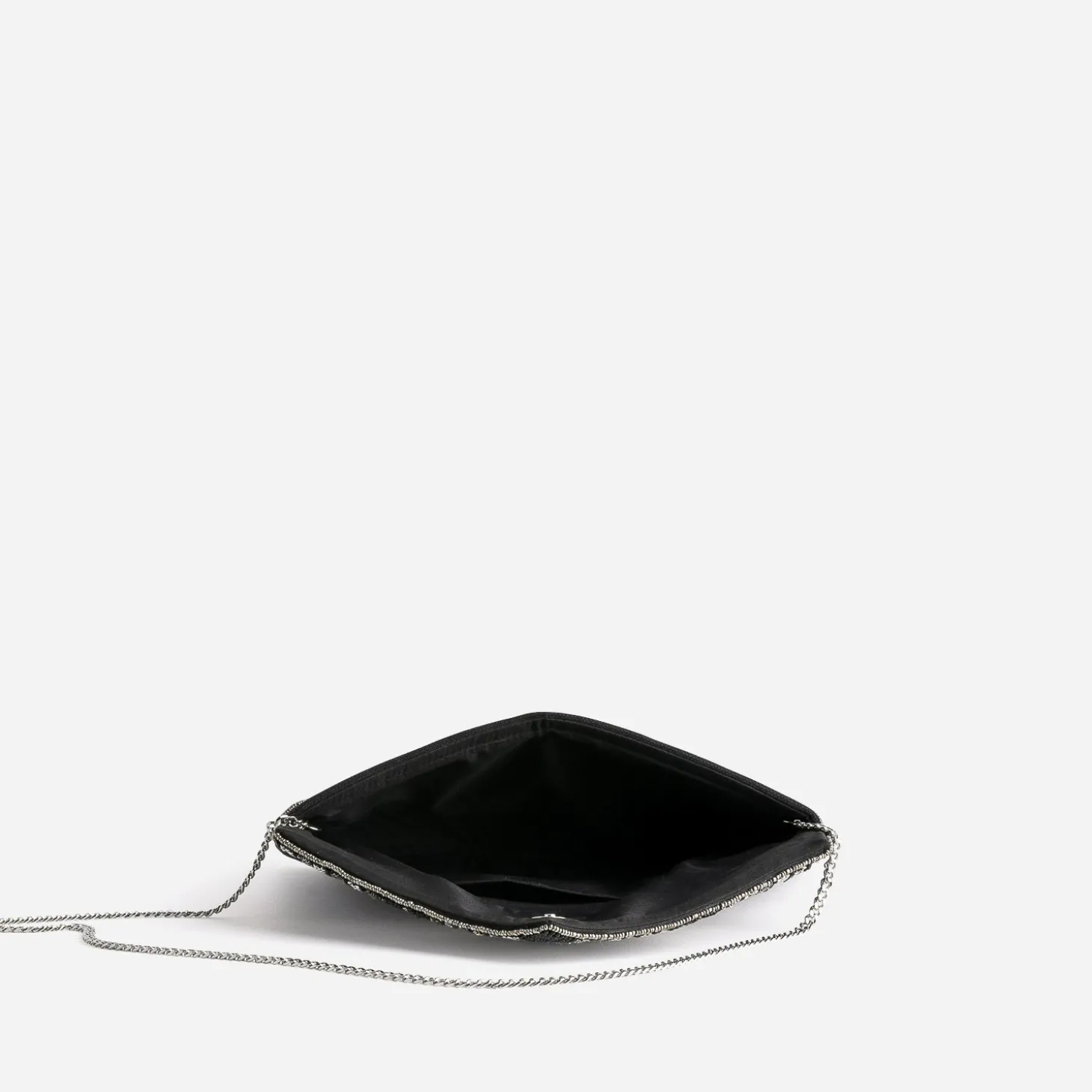 Pochette TEXTO noire broderie perles