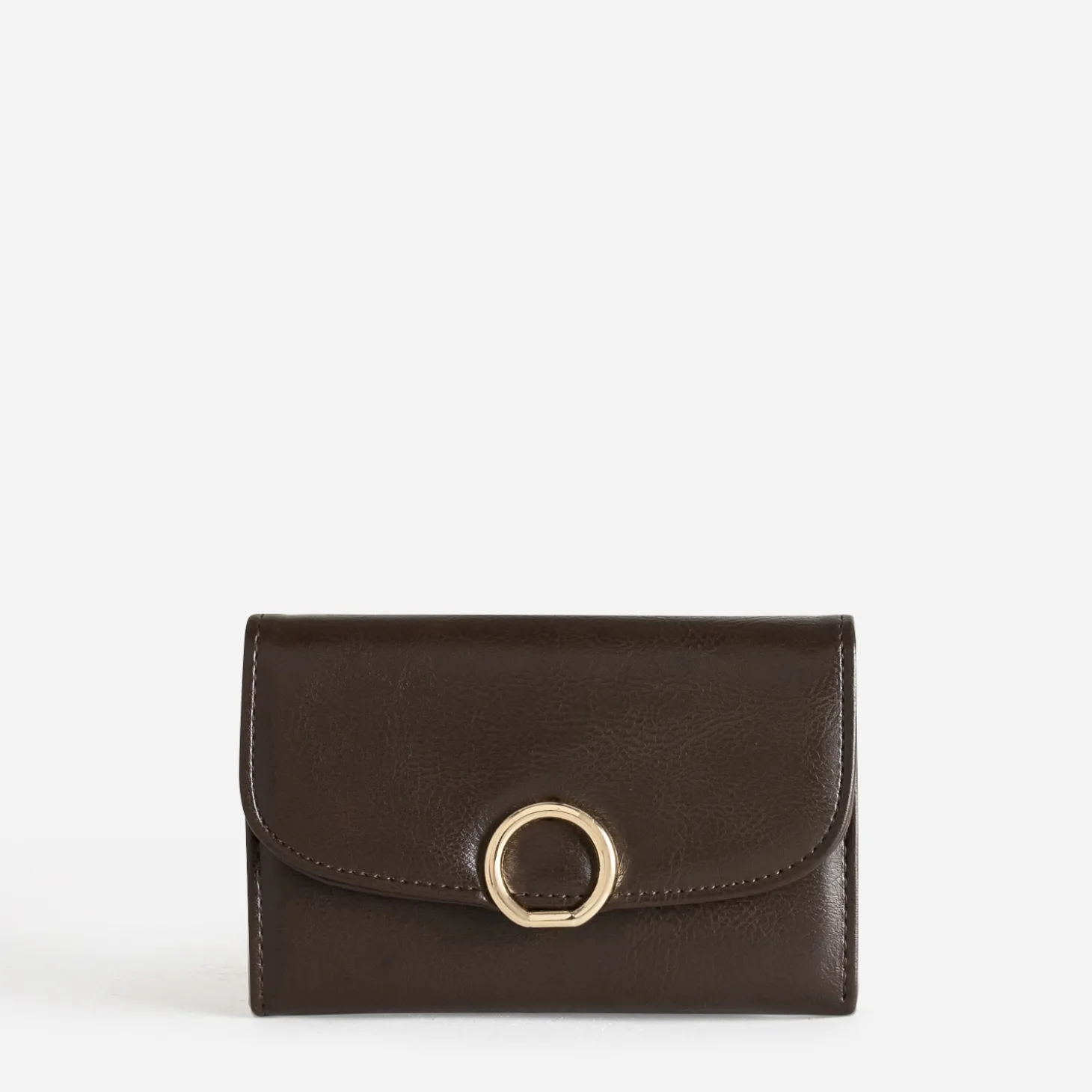 Portefeuille marron détail anneau métal doré