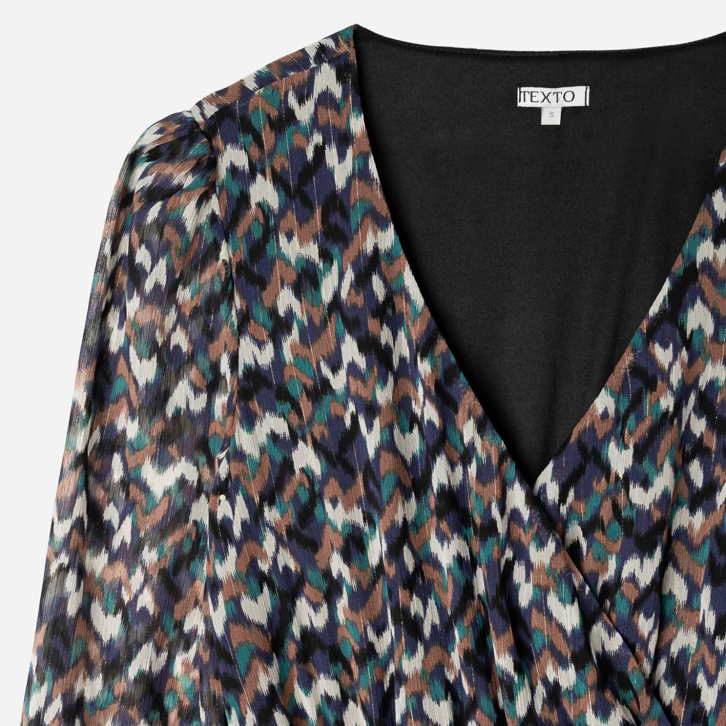 Robe bleue à motif ethnique