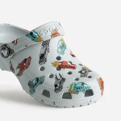 Sabot CROCS gris motif voitures