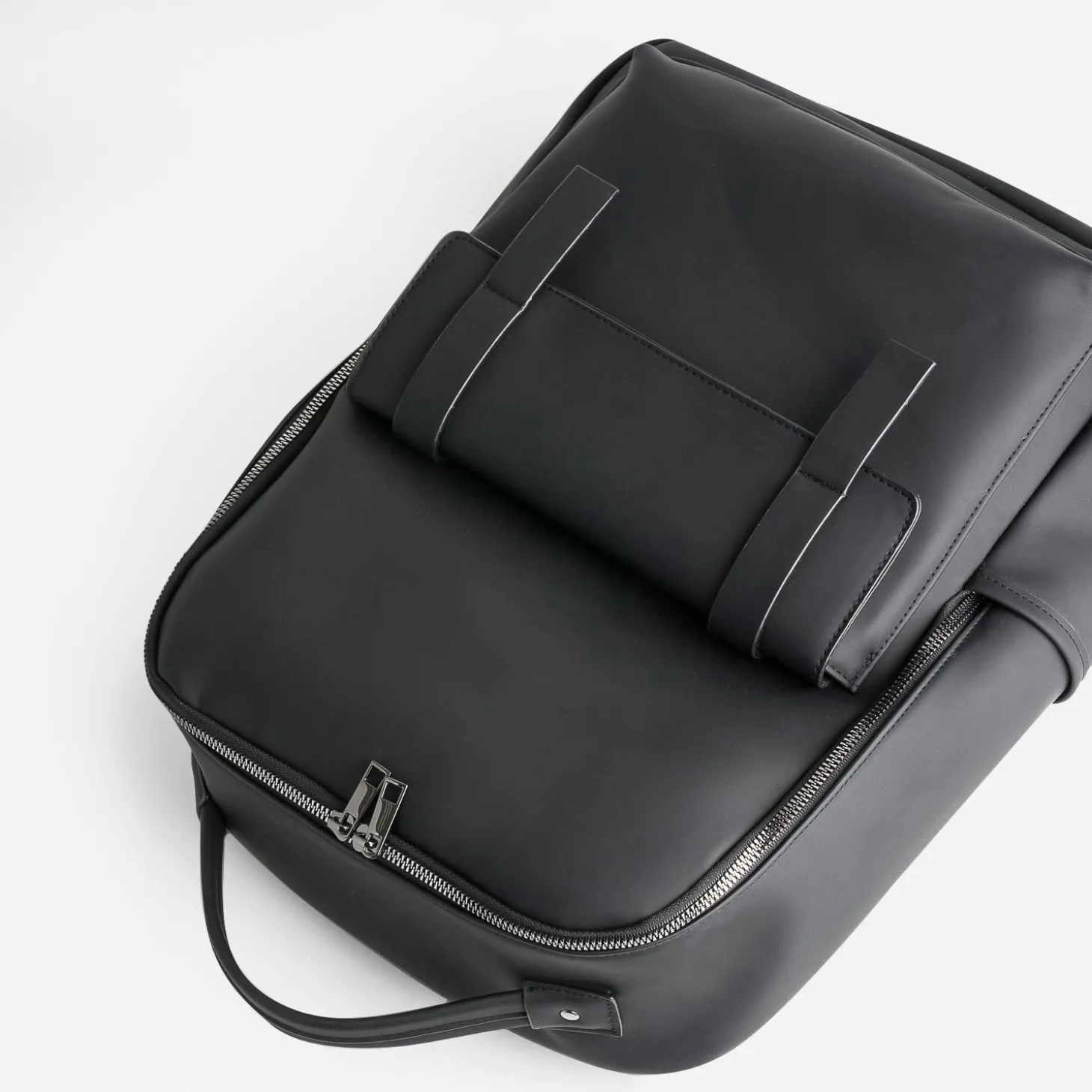 Sac à dos noir mat