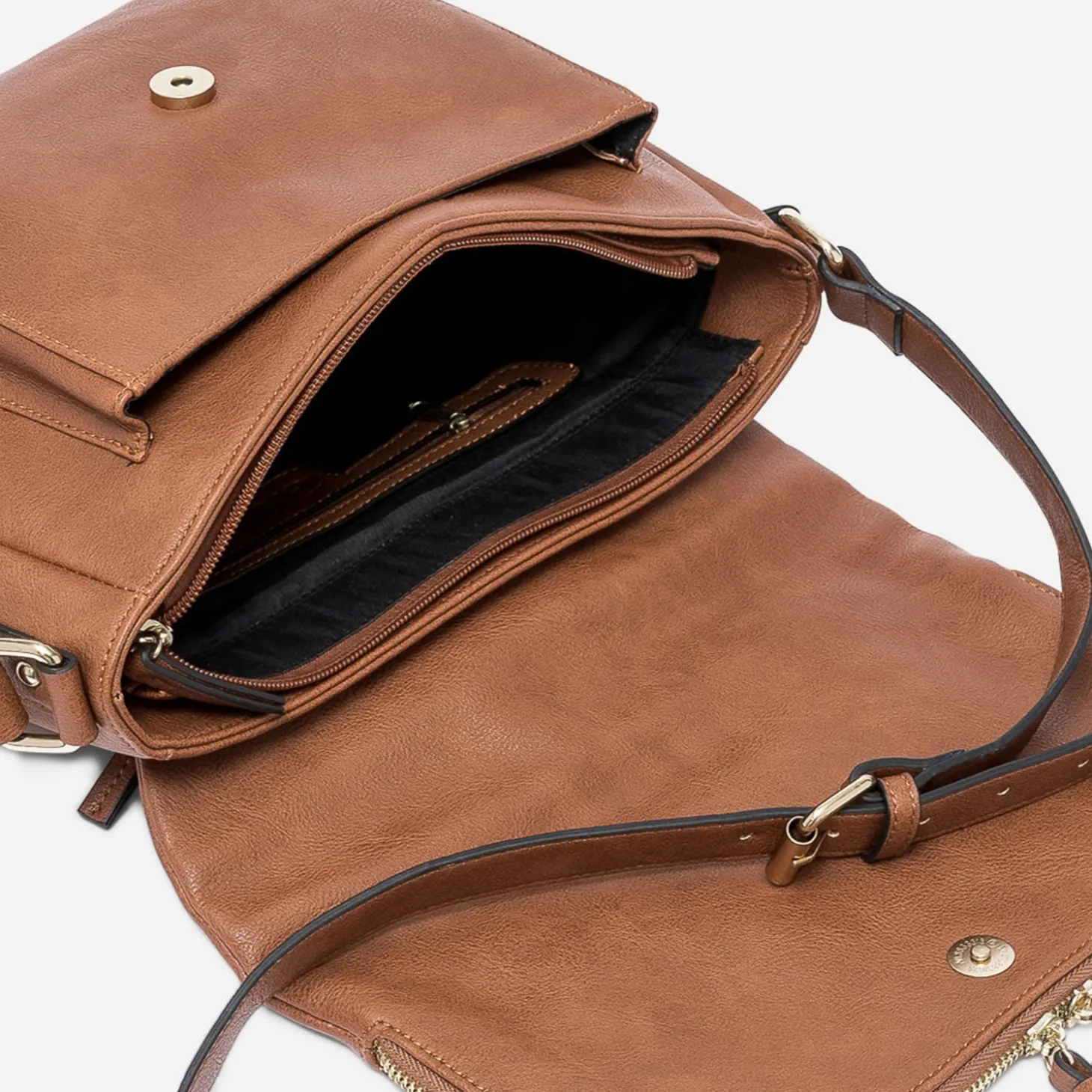Sac besace camel avec rabat zippé