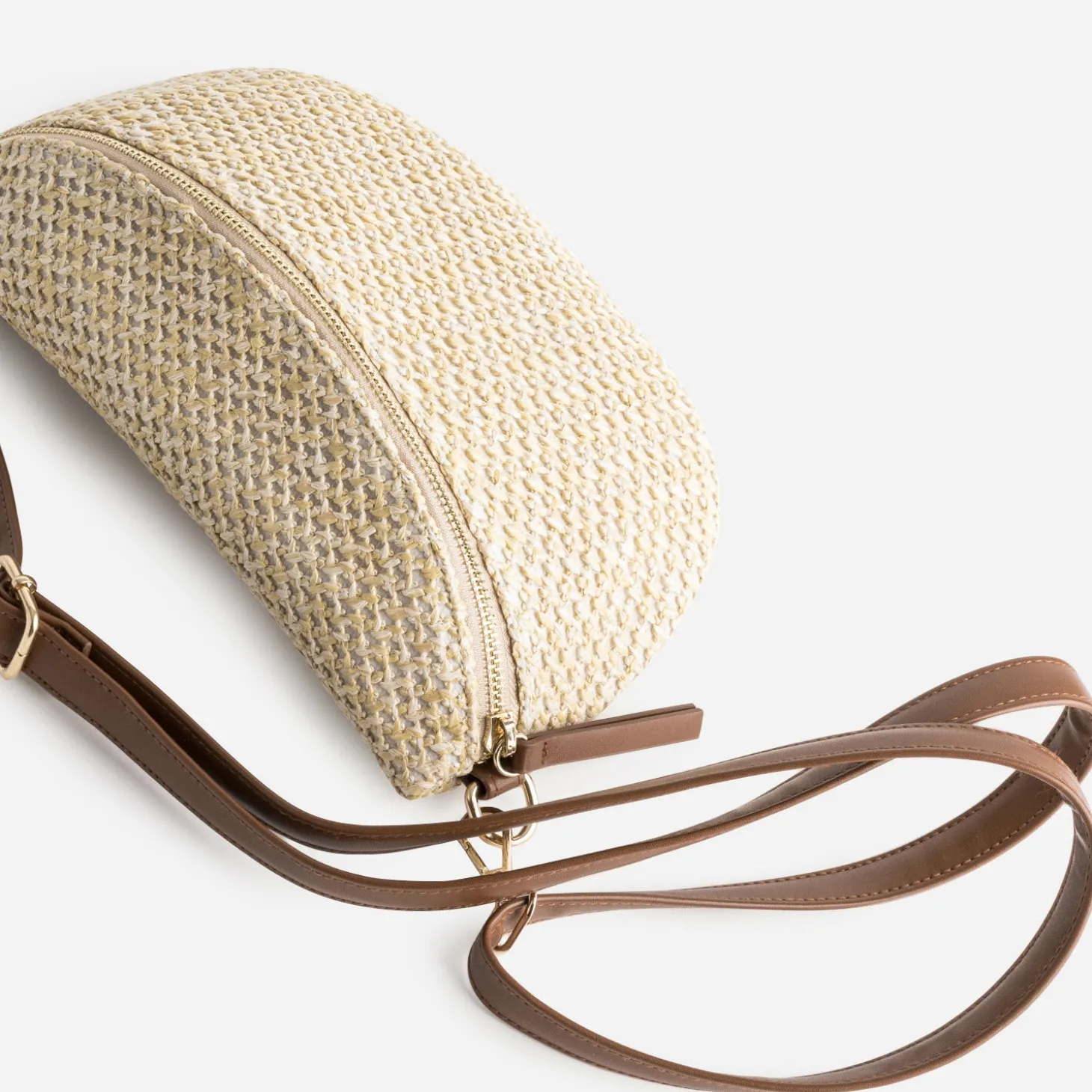 Sac-banane beige tressé et marron