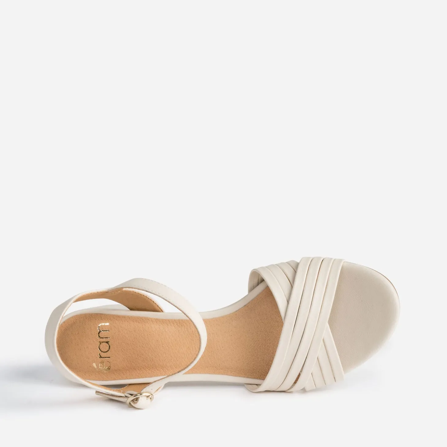 Sandale beige à brides tressées