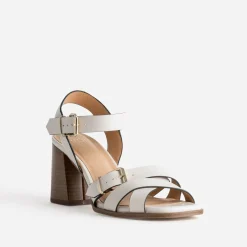 Sandale beige brides croisées