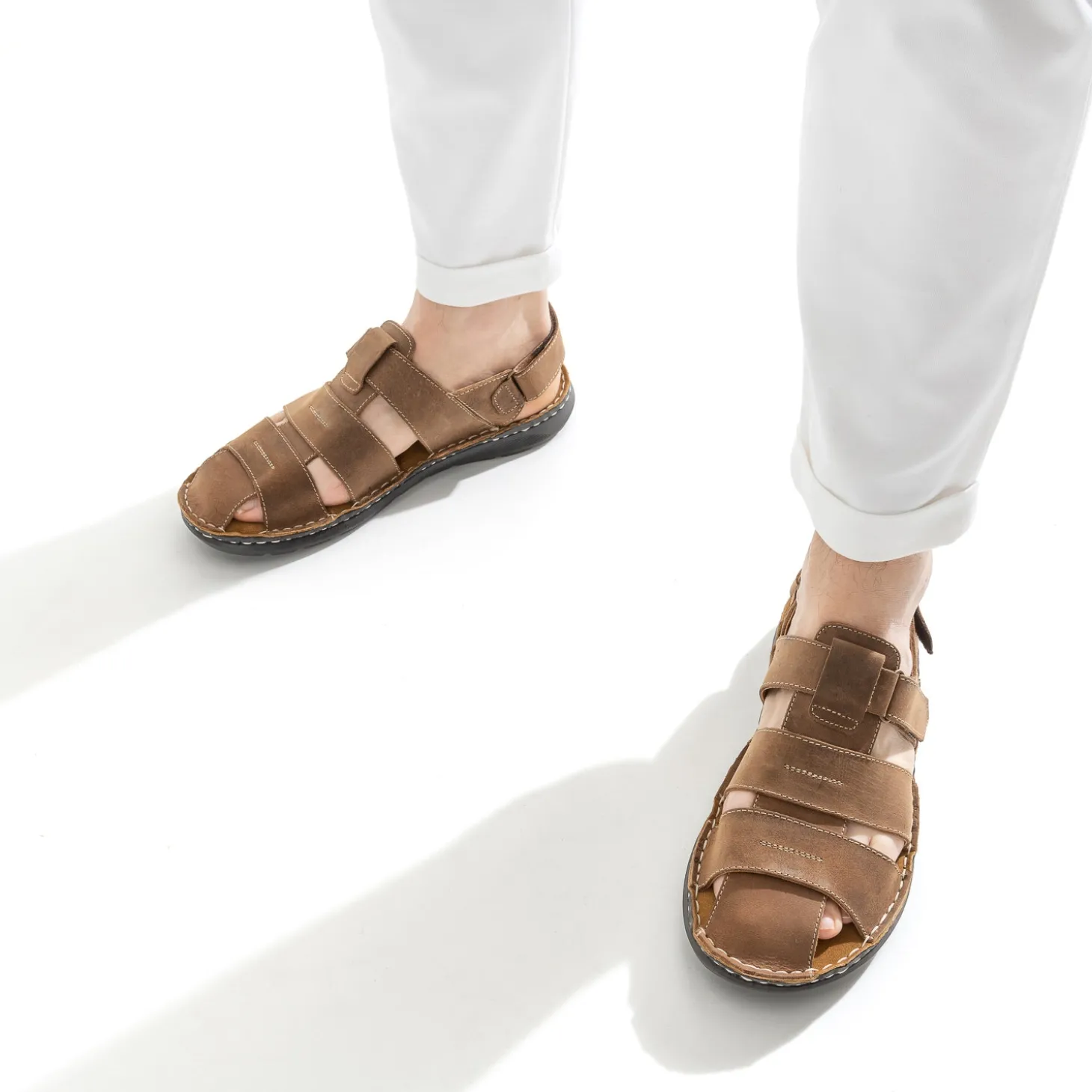 Sandale fermée marron en cuir