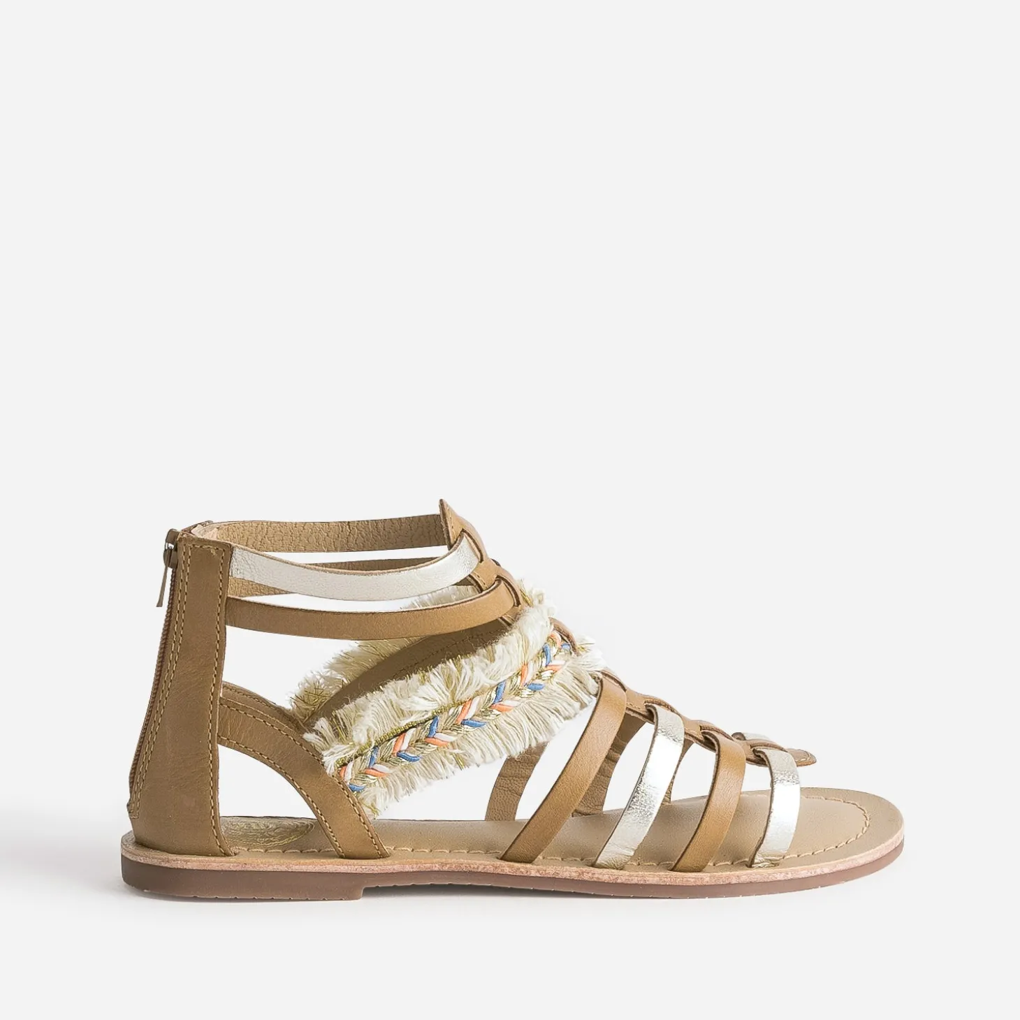 Sandale spartiate camel et doré en cuir avec galon frangé