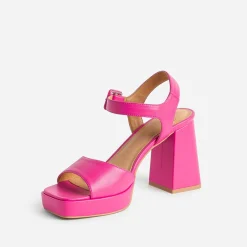 Sandales à talon rose