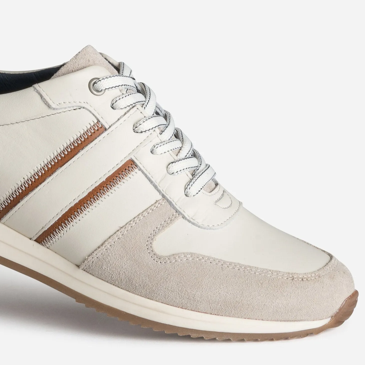 Tennis beige clair et marron bi-matière