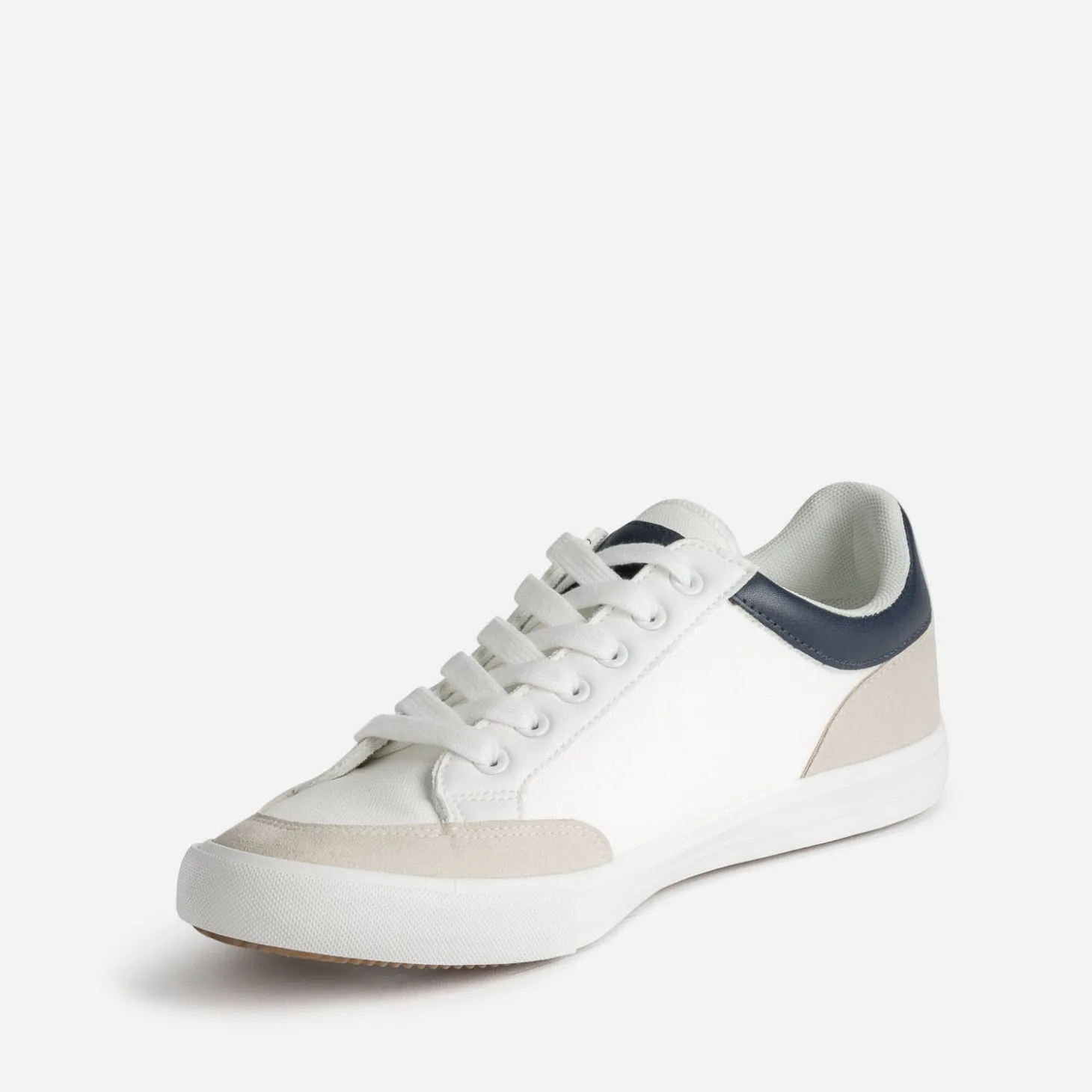 Tennis blanche en toile