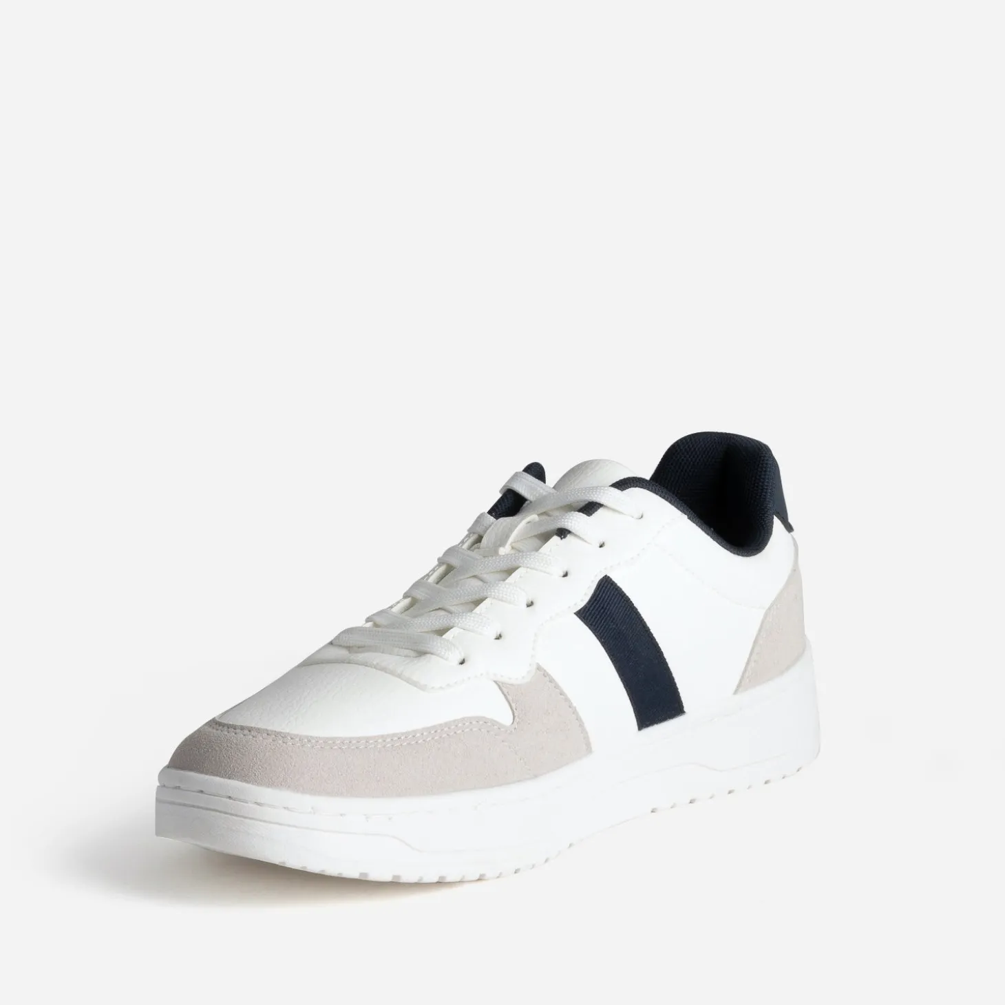 Tennis blanche, gris clair et marine