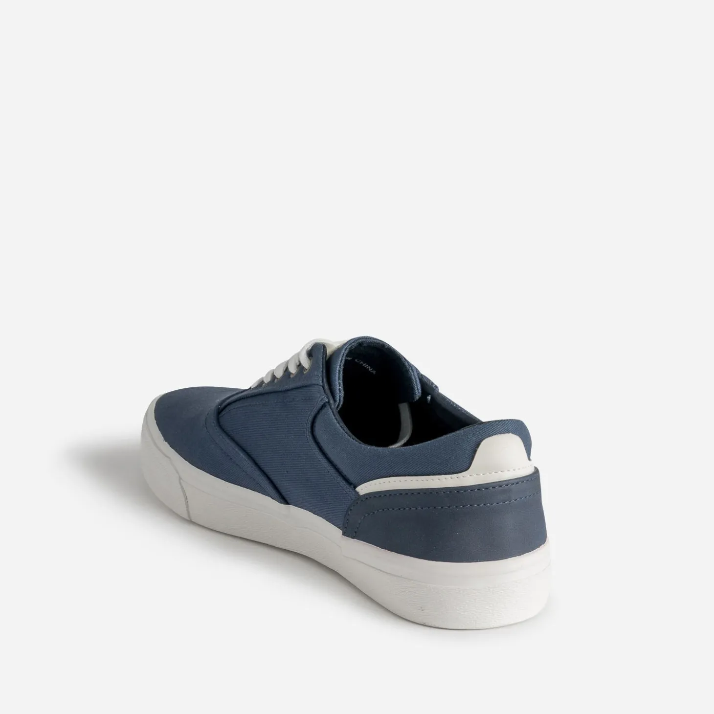 Tennis bleu marine en toile