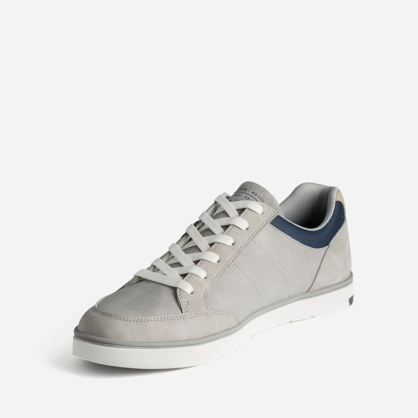 Tennis grise et bleu marine