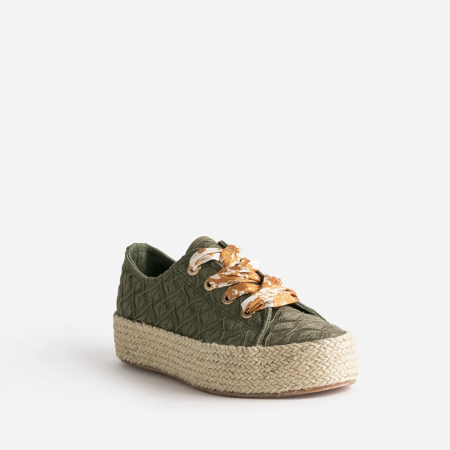 Tennis kaki en toile brodée dentelle éco-conçue