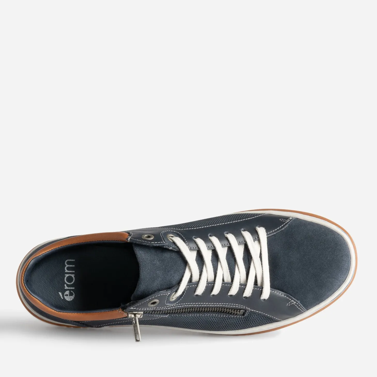 Tennis marine cuir éco-conçu